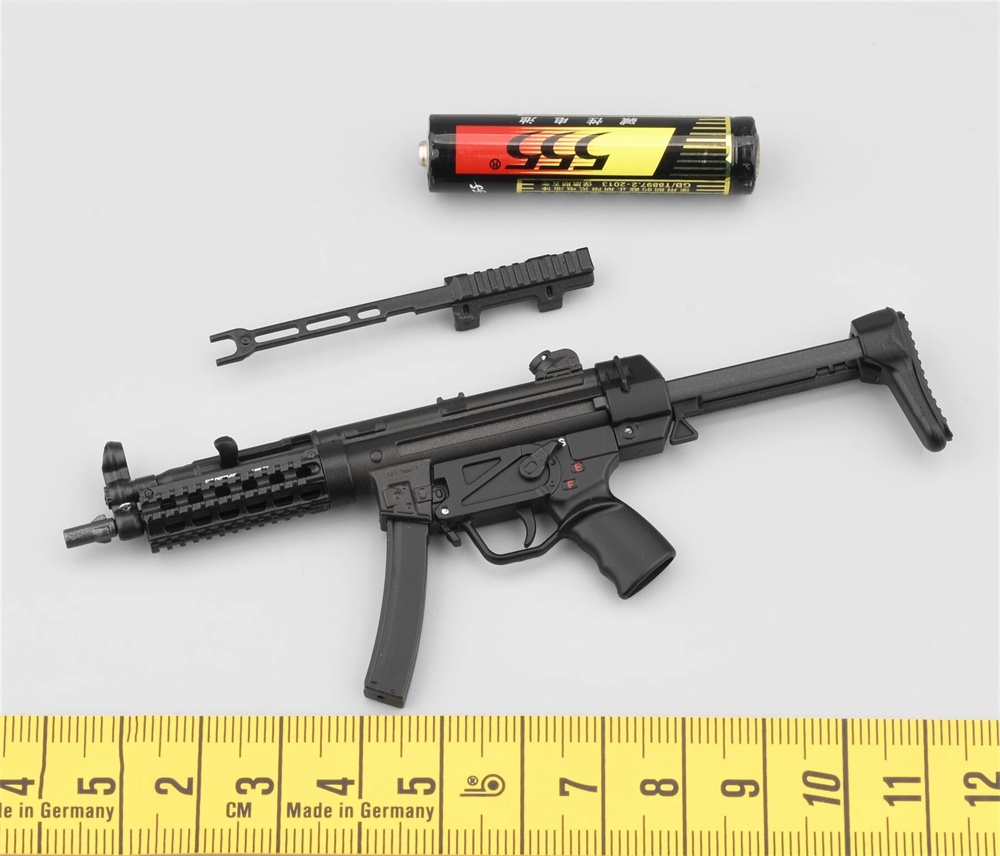 Muñeca soldado Asia HK SDU, ar - Model Kit Weapons reseña y precio